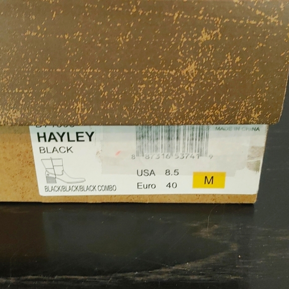 Born "Hayley" Boot - Picture 7 of 7
